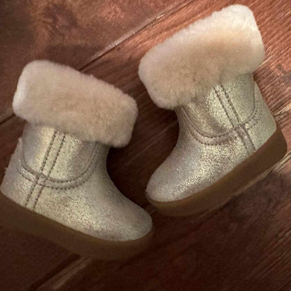 Baby UGGS - Brand New 0-6 months
